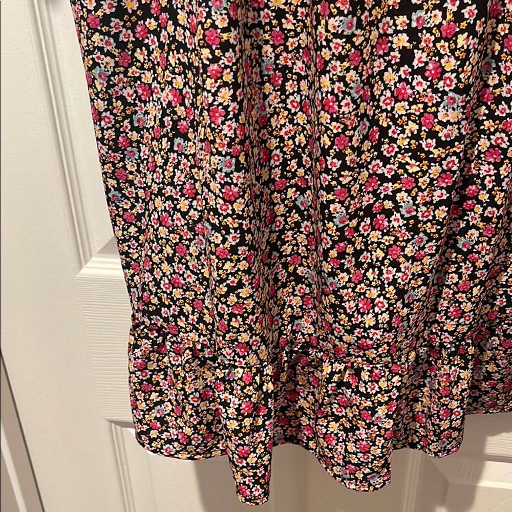 NWT Spring Garden Black/Floral Ruched Mindi Dress XLT “Calling all Tall Gals” - Picture 10 of 12
